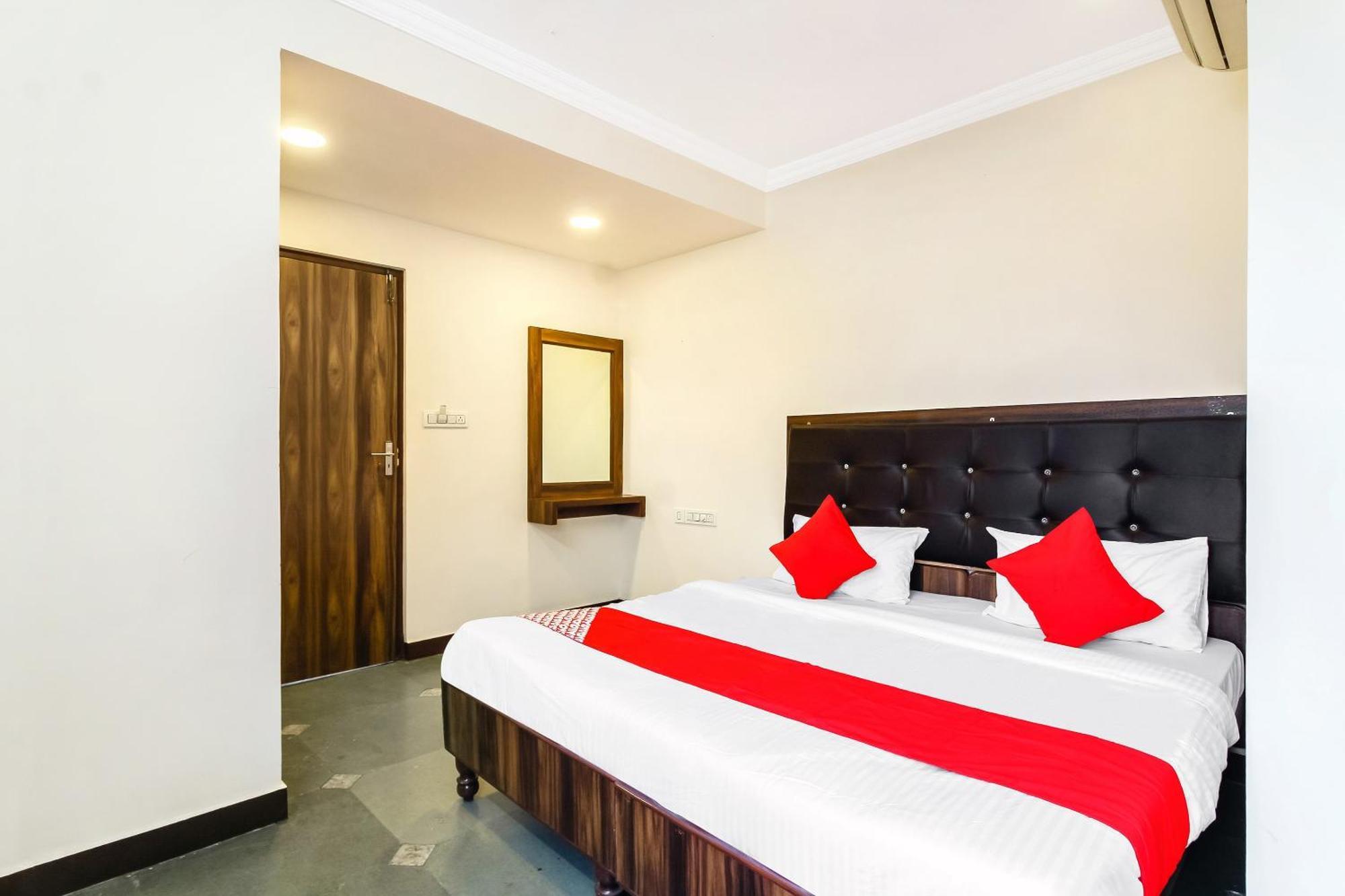 Hotel O Tokyo Hyderabad Exterior photo
